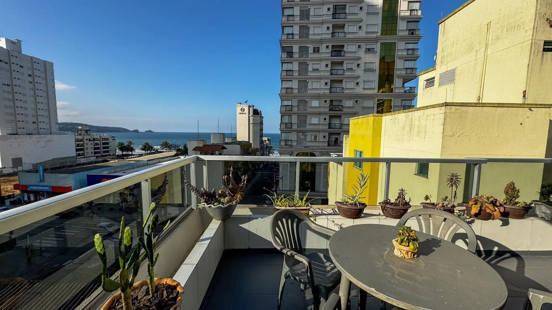 Apartamento Vista Mar Itapema 0*,  Brazil
